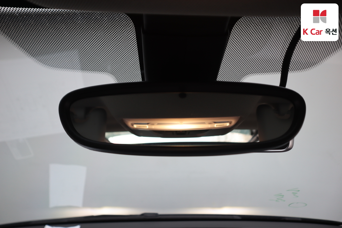BMW 2 Series 2019 - Image 12