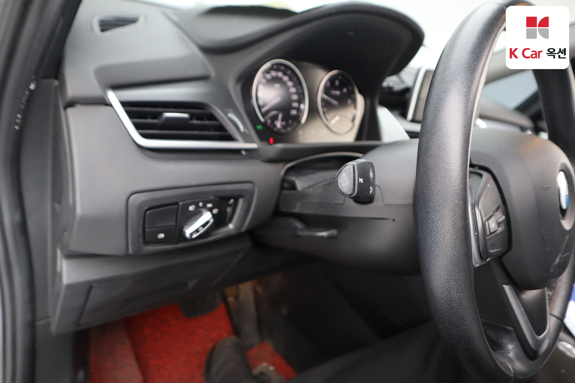 BMW 2 Series 2019 - Image 9