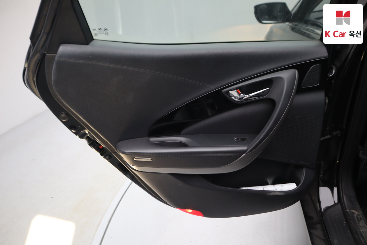 Hyundai AZERA 2012 - Image 22