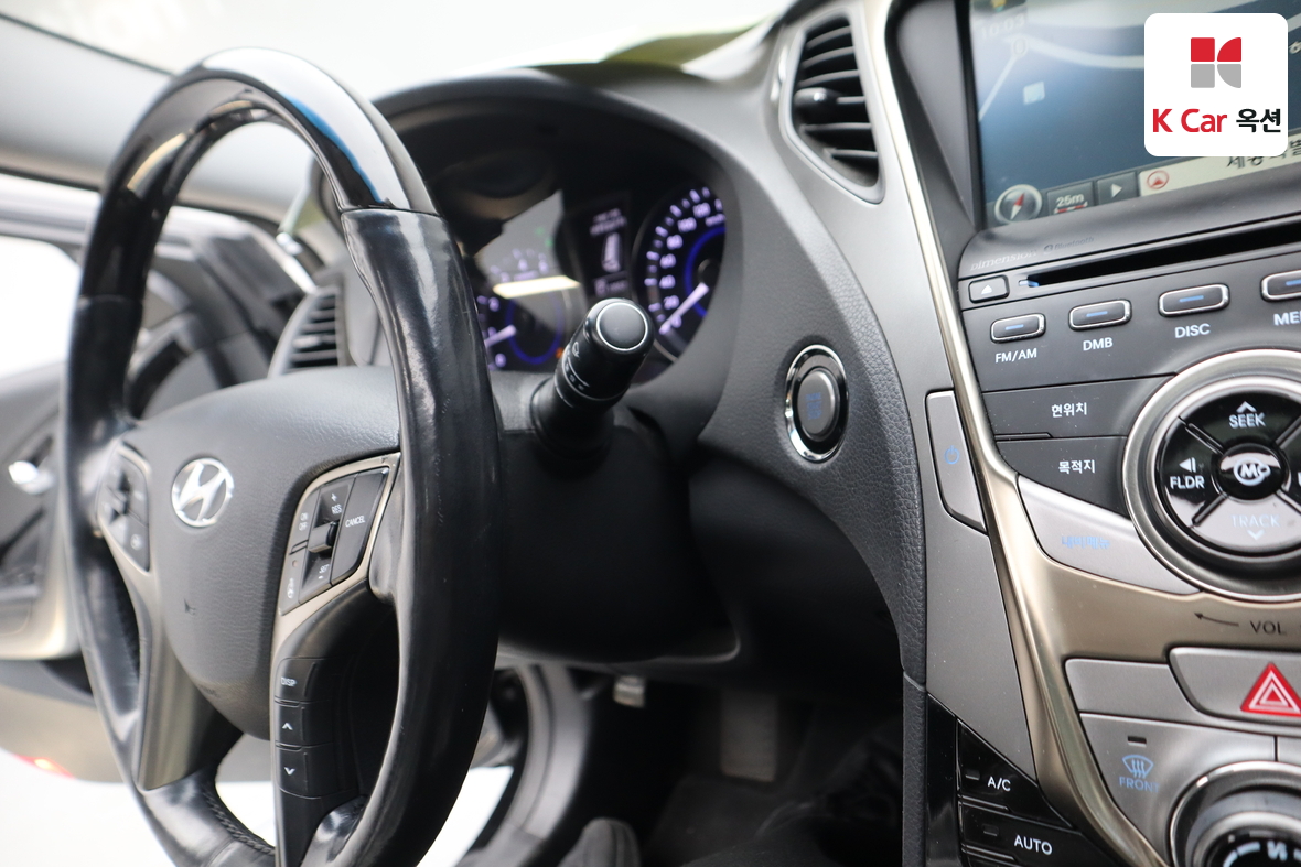 Hyundai AZERA 2012 - Image 11