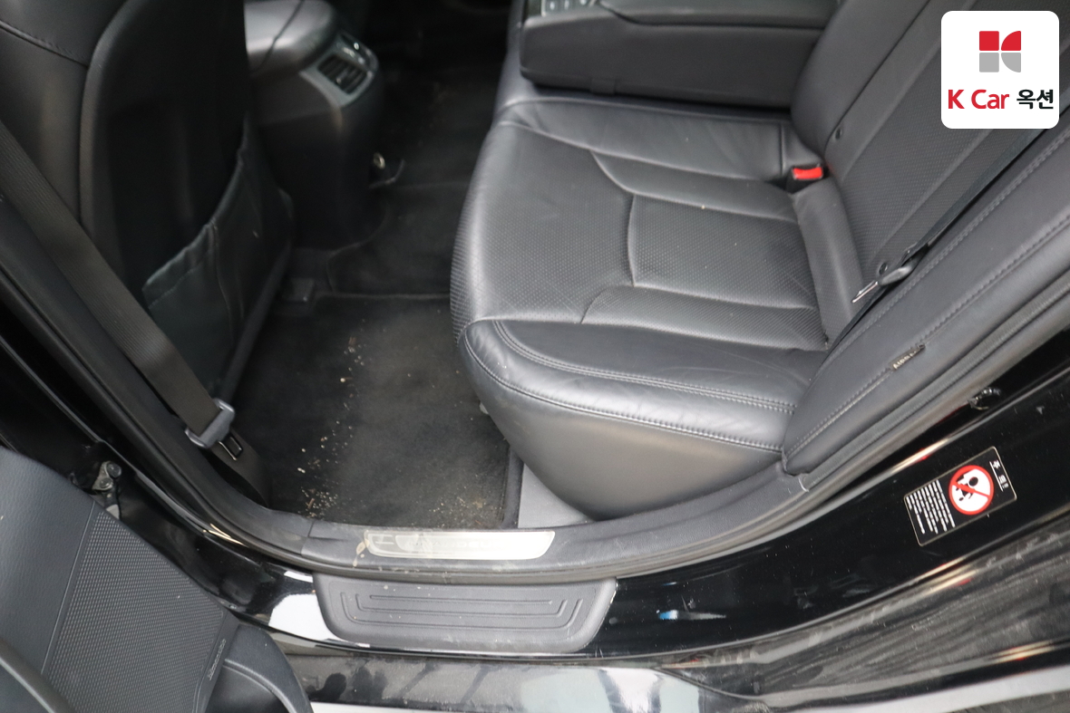 Hyundai AZERA 2012 - Image 23