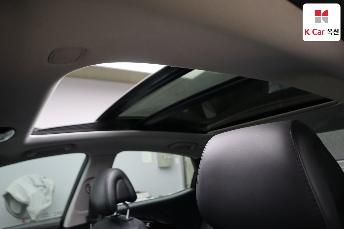 Hyundai AZERA 2012 - Image 25