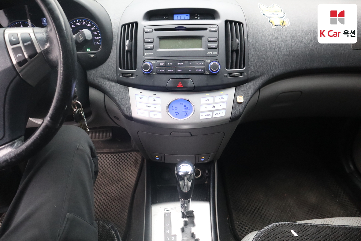 Hyundai Elantra 2010 - Image 6