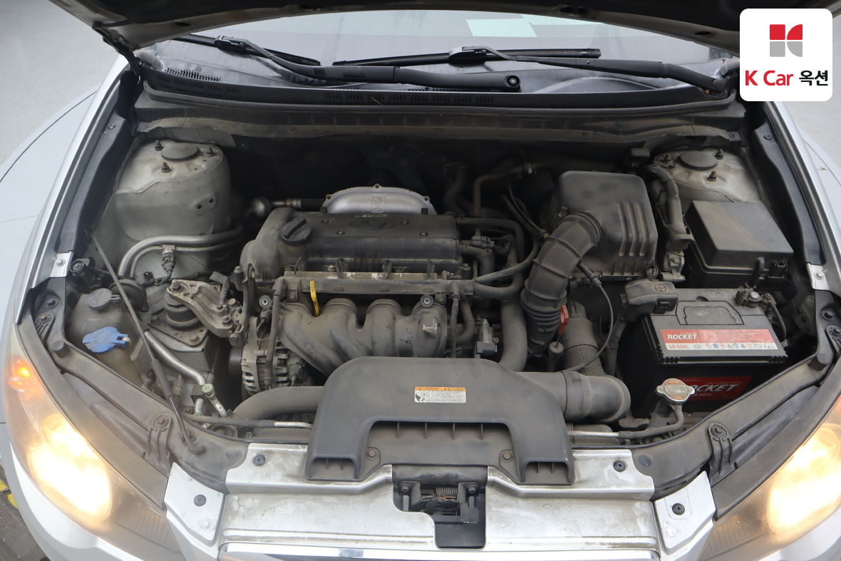 Hyundai Elantra 2010 - Image 34
