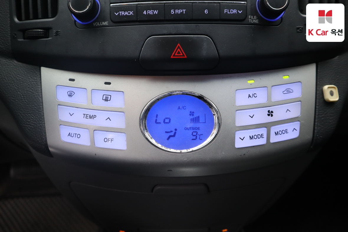 Hyundai Elantra 2010 - Image 14