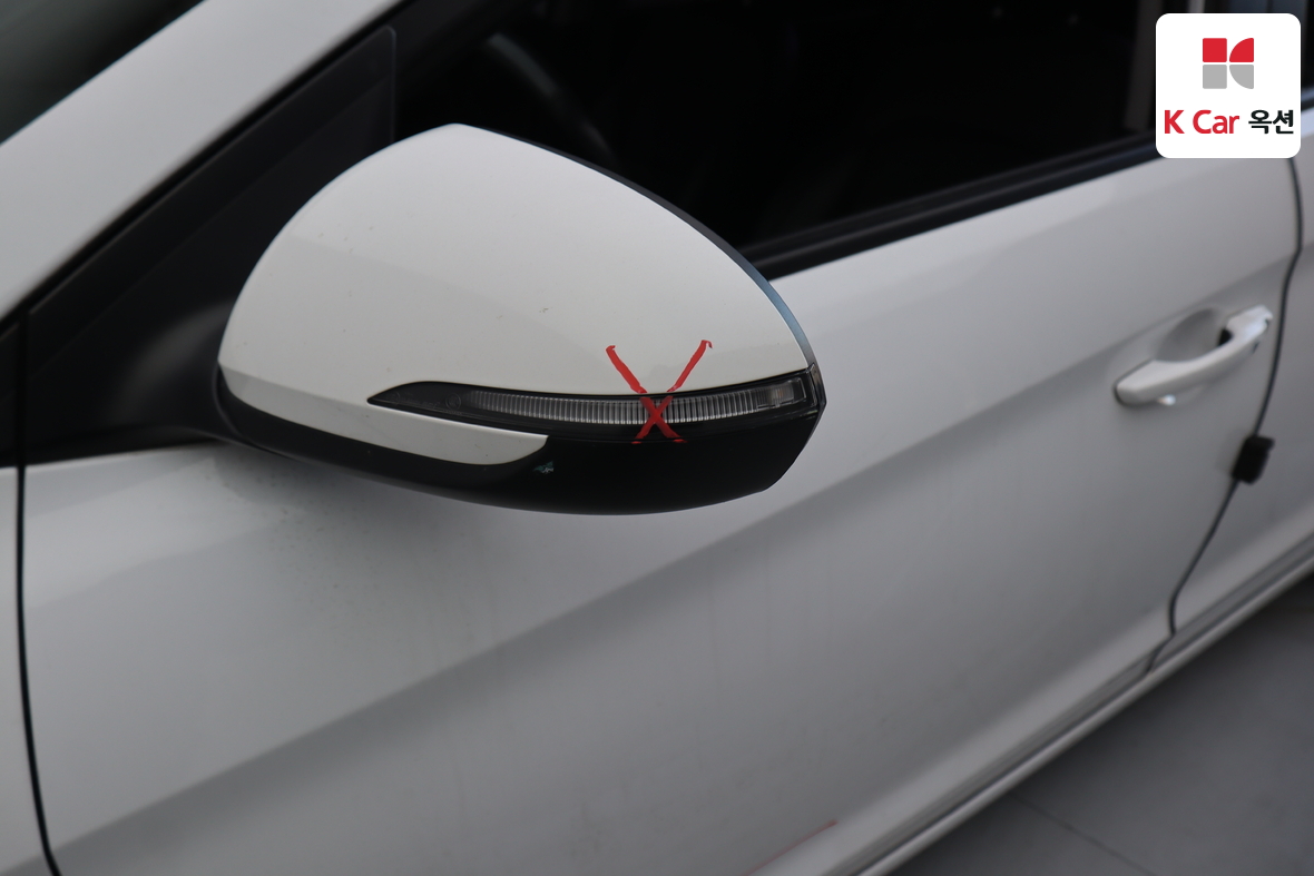 Hyundai Elantra 2019 - Image 34