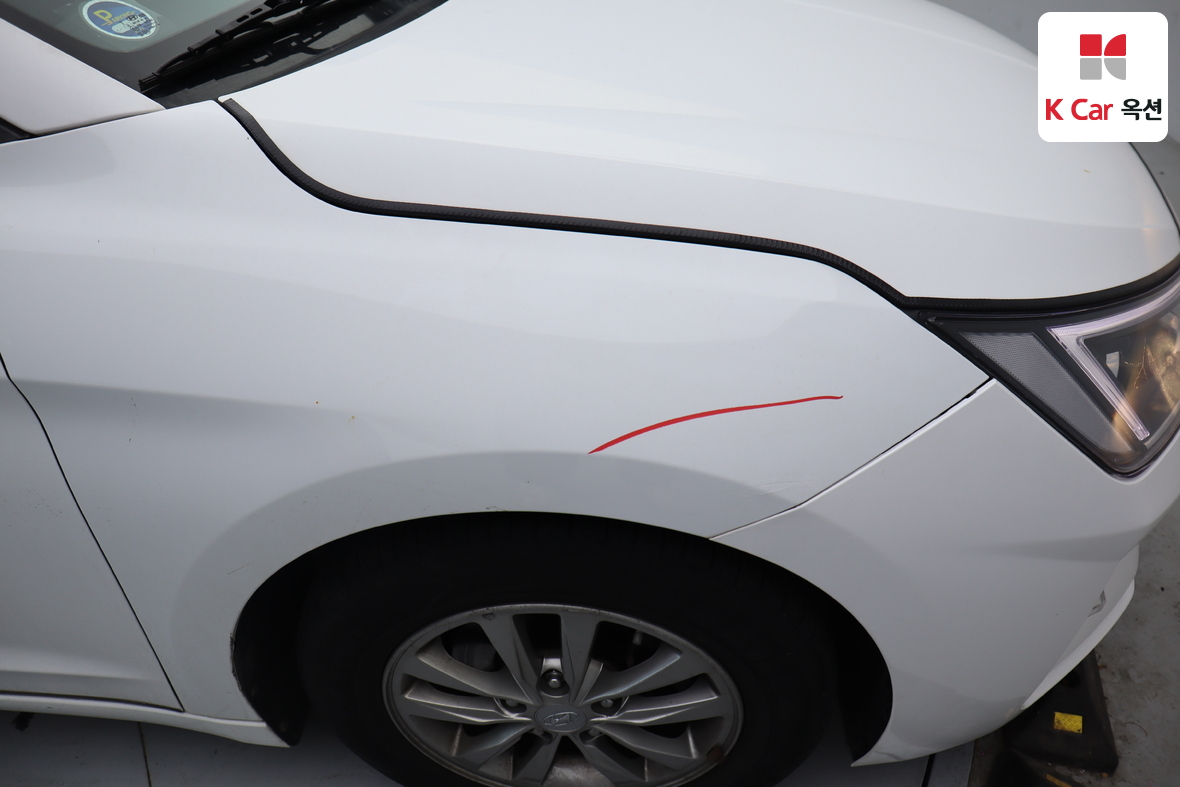 Hyundai Elantra 2019 - Image 47