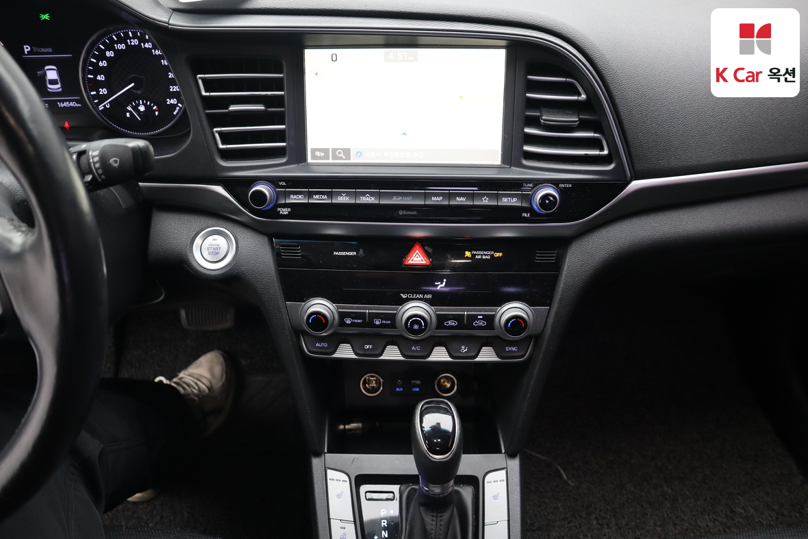 Hyundai Elantra 2019 - Image 6