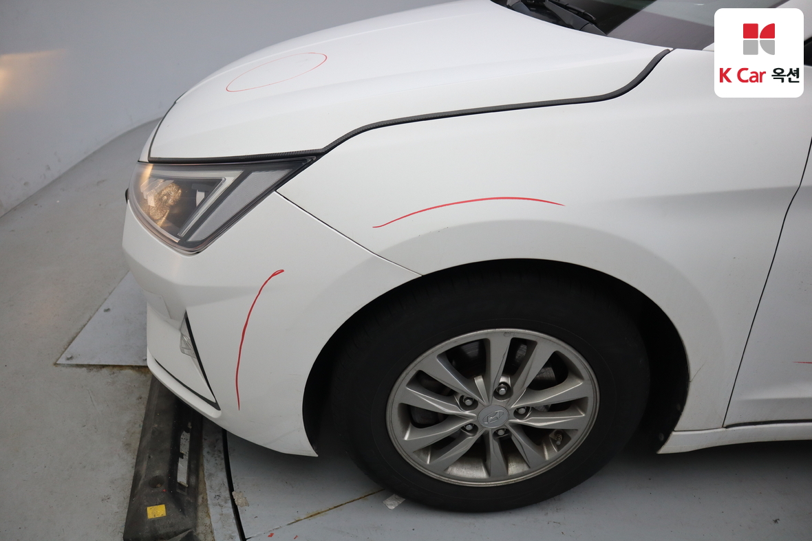 Hyundai Elantra 2019 - Image 33
