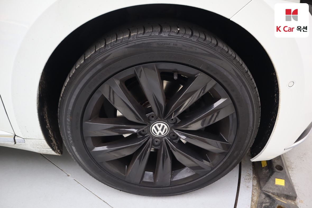 VOLKSWAGEN 아테온 - 48