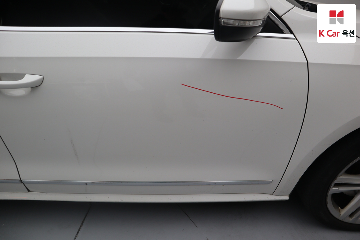 Volkswagen Passat 2015 - Image 40