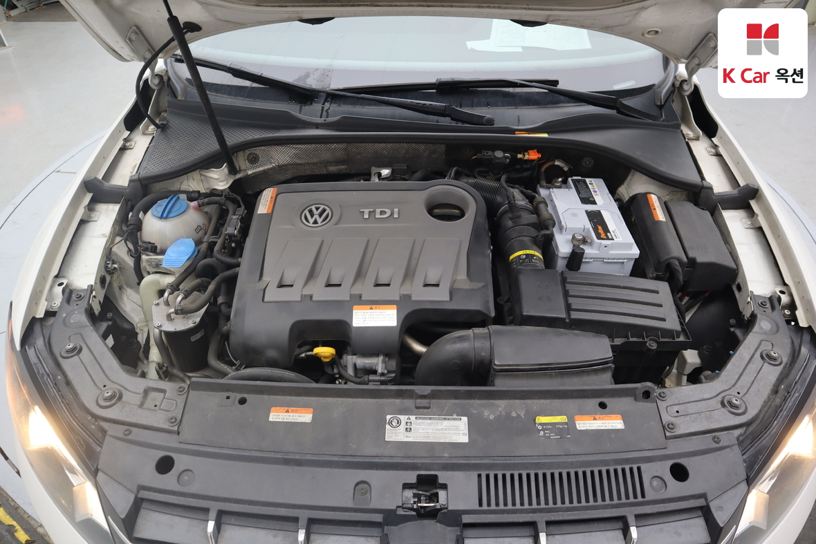Volkswagen Passat 2015 - Image 34
