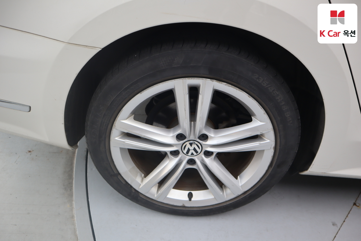Volkswagen Passat 2015 - Image 48