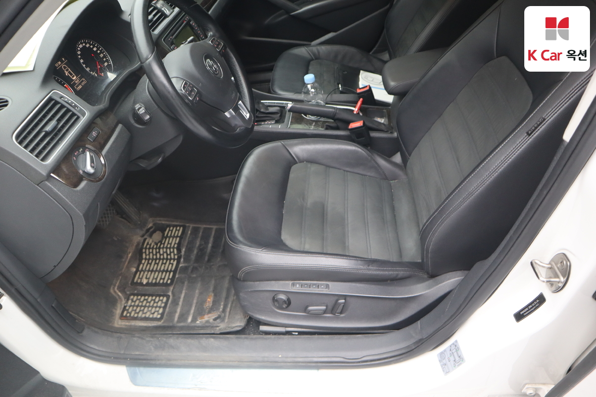 Volkswagen Passat 2015 - Image 19