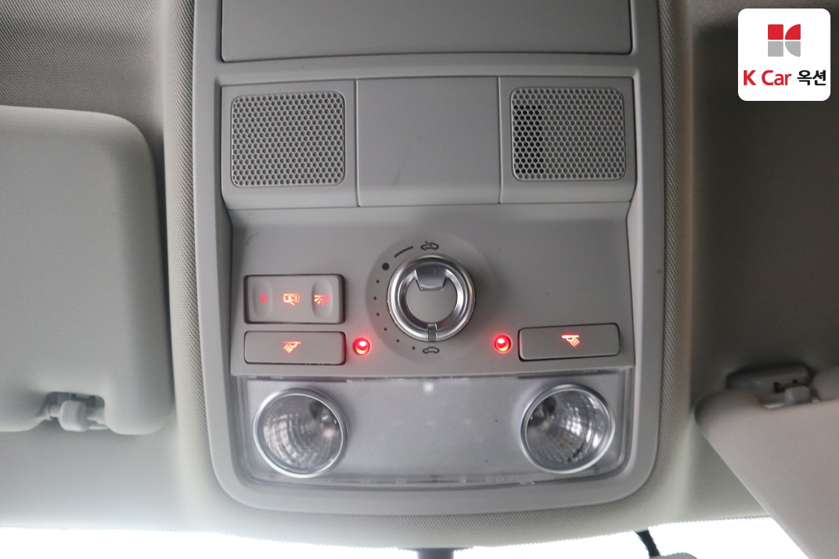 Volkswagen Passat 2015 - Image 13