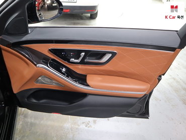 2022 - mercedes-benz s580l