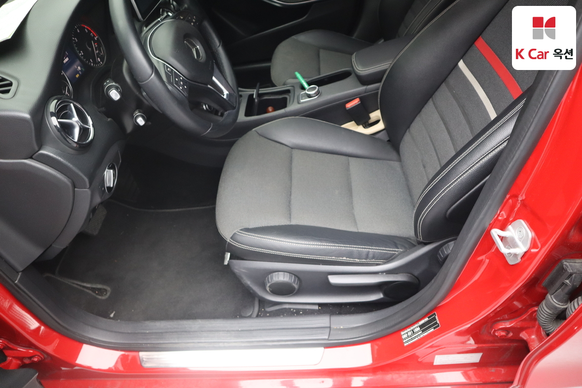 Mercedes-Benz A-Class 2014 - Image 21
