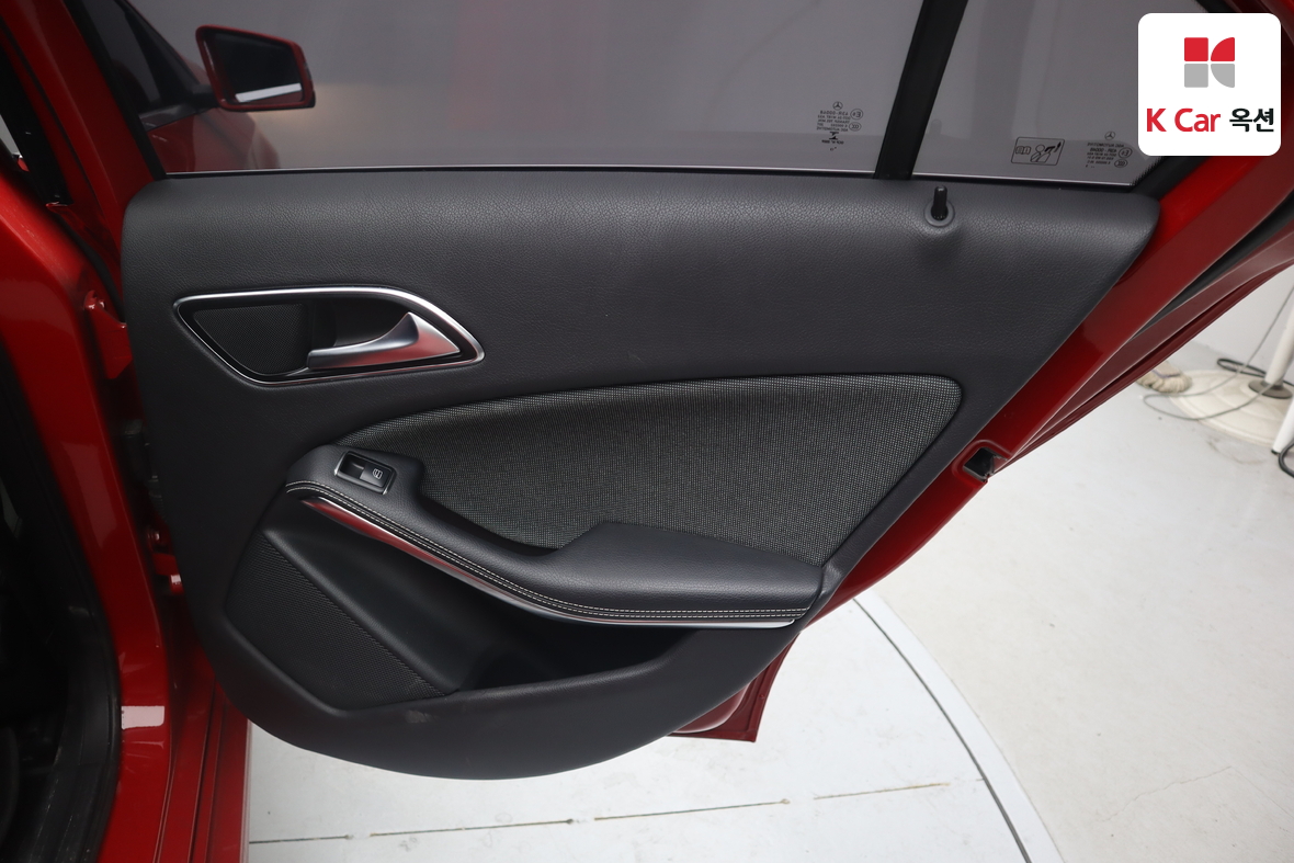 Mercedes-Benz A-Class 2014 - Image 30