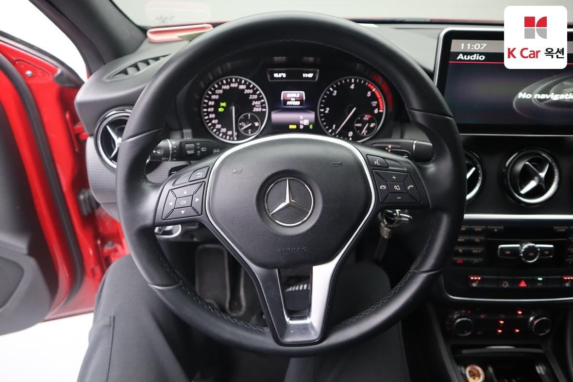 Mercedes-Benz A-Class 2014 - Image 10
