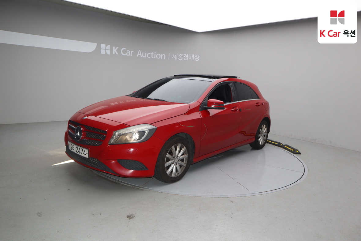 Mercedes-Benz A-Class 2014 - Image 1