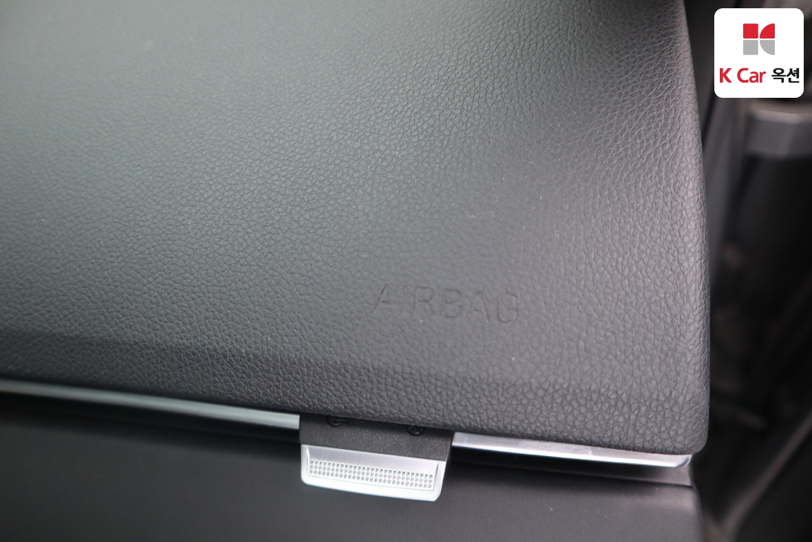 Genesis GV70 2021 - Image 35