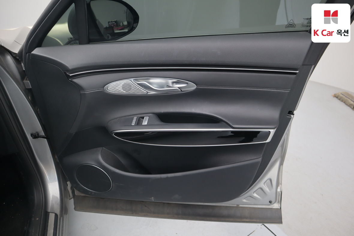 Genesis GV70 2021 - Image 33