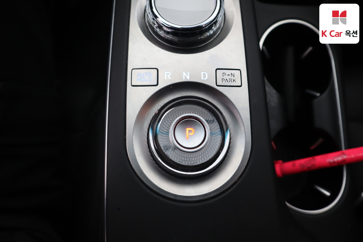 Genesis GV70 2021 - Image 17