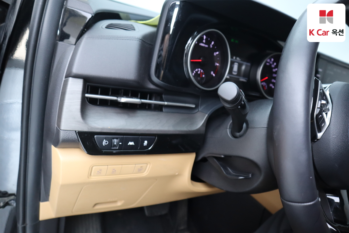 Kia Carnival 2023 - Image 9