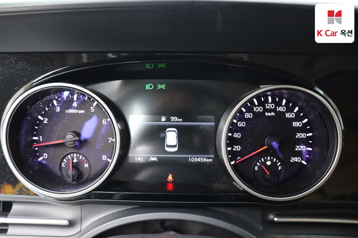 Kia Carnival 2023 - Image 5