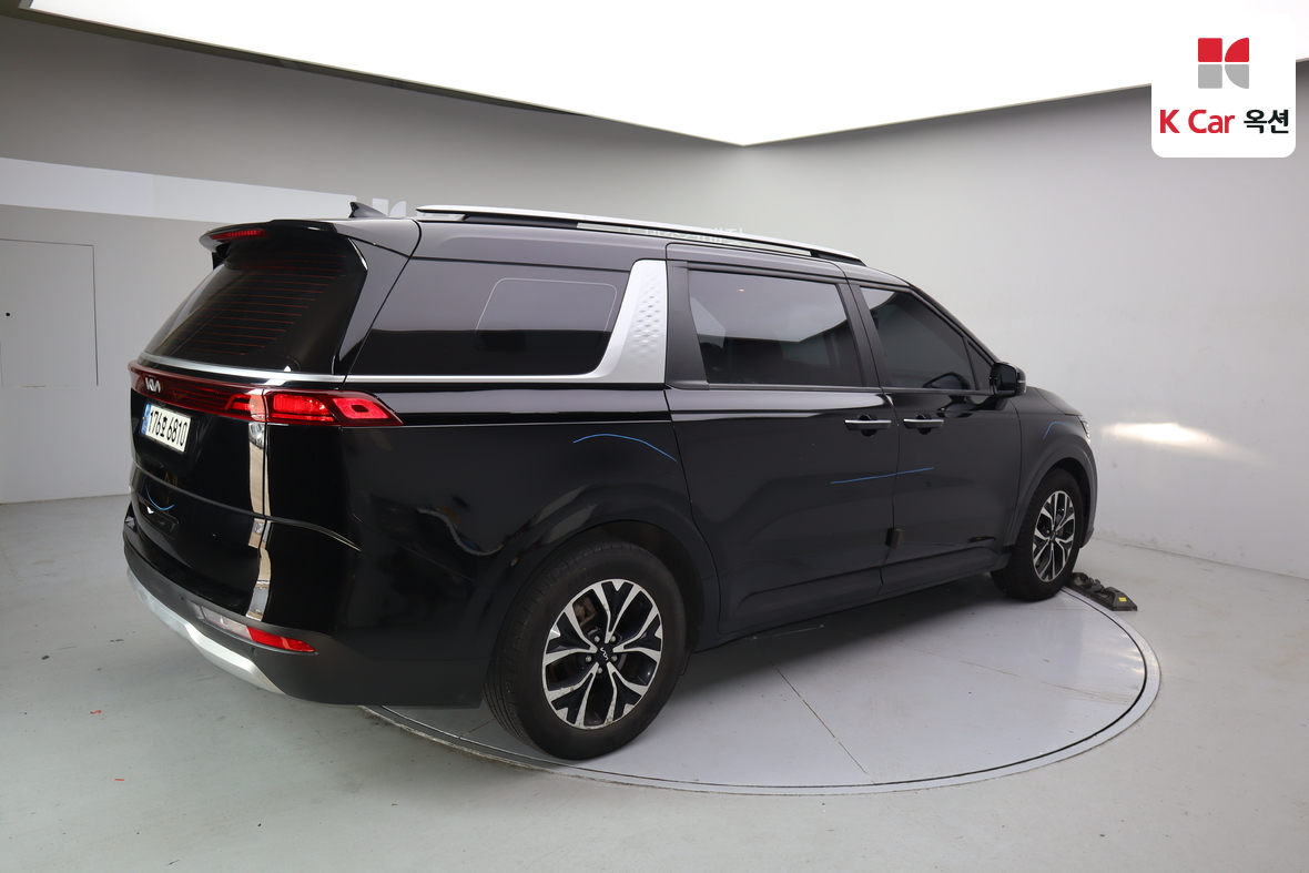 Kia Carnival 2023 - Image 2