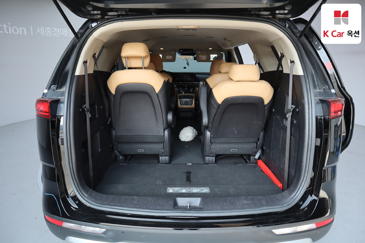 Kia Carnival 2023 - Image 25