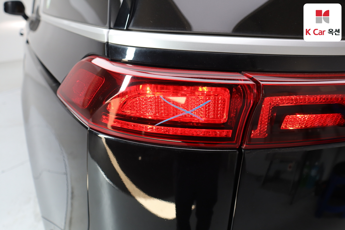 Kia Carnival 2023 - Image 38