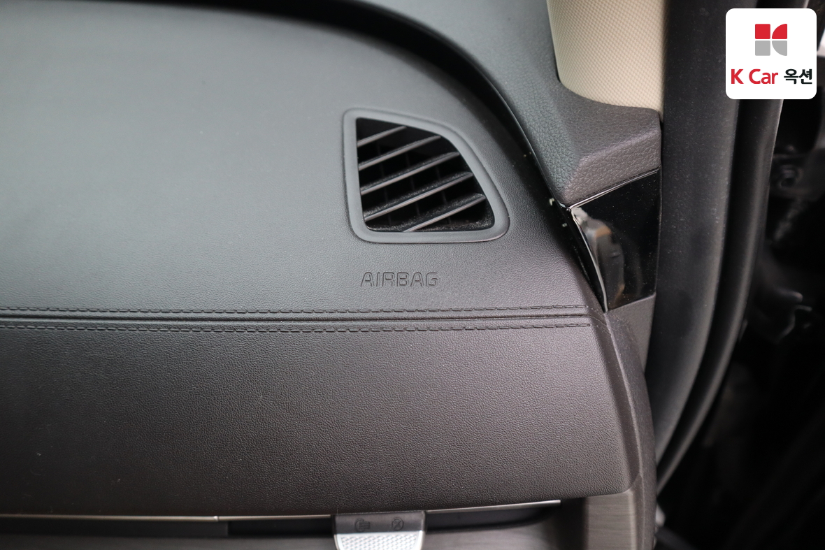 Kia Carnival 2023 - Image 31