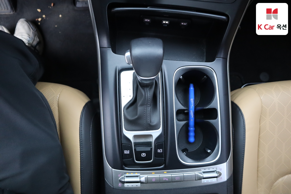 Kia Carnival 2023 - Image 16