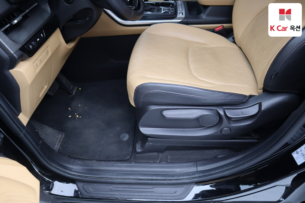 Kia Carnival 2023 - Image 20