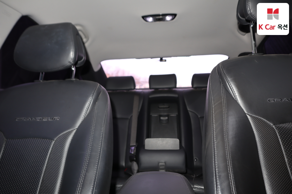 Hyundai AZERA 2016 - Image 18
