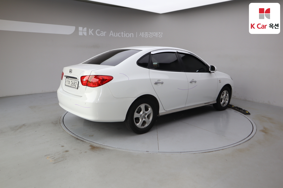Hyundai Elantra 2007 - Image 2