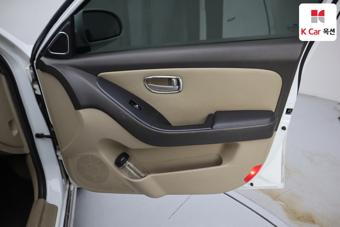 Hyundai Elantra 2007 - Image 28