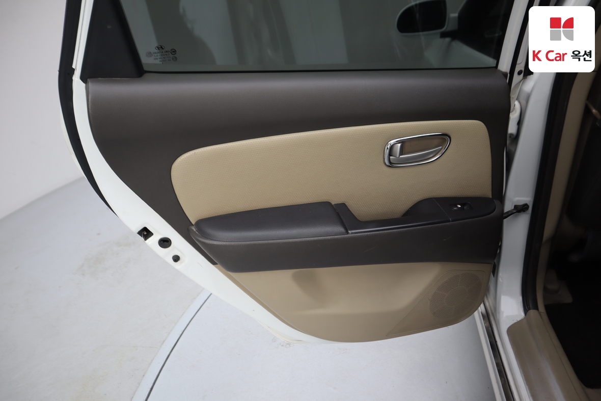 Hyundai Elantra 2007 - Image 22