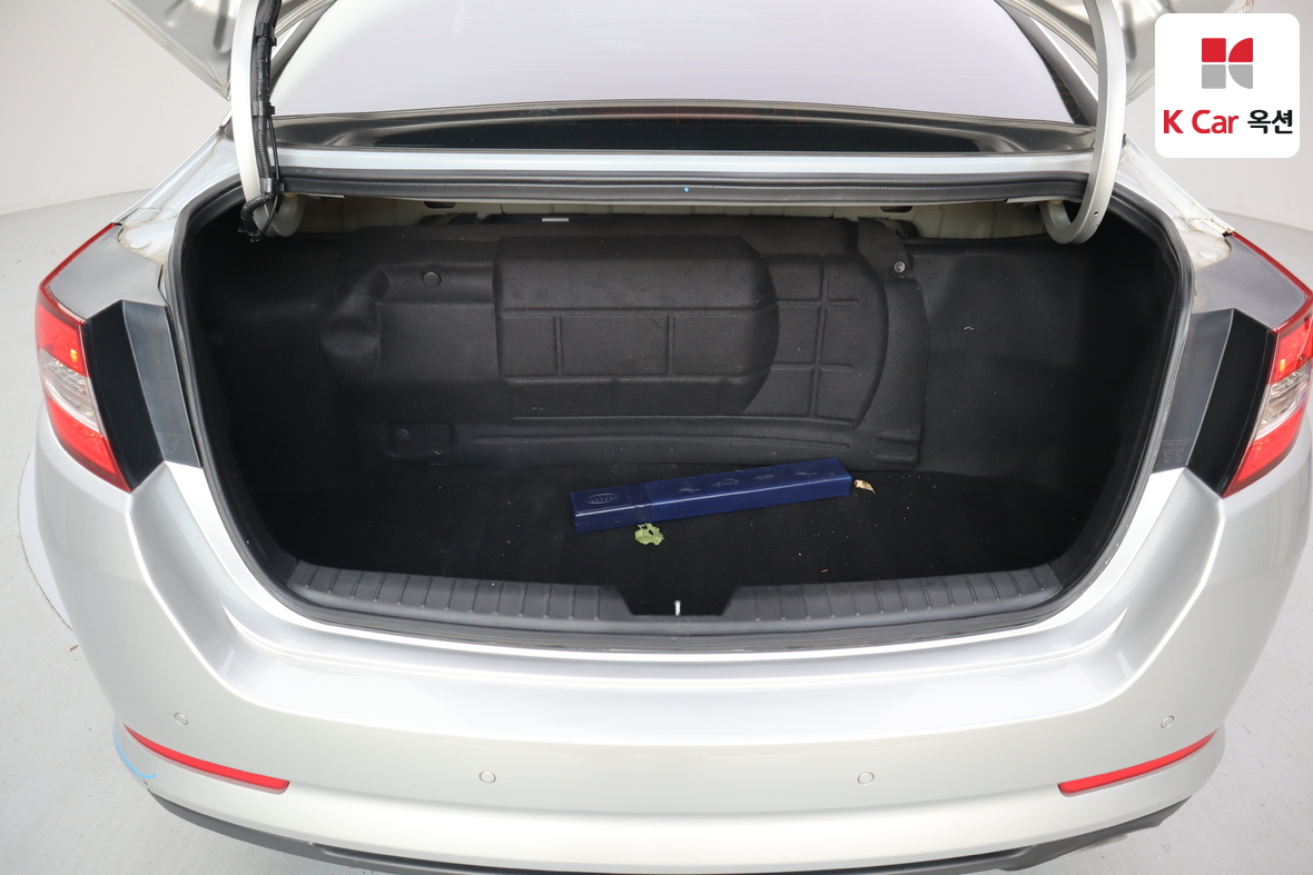 Kia K5 2012 - Image 23
