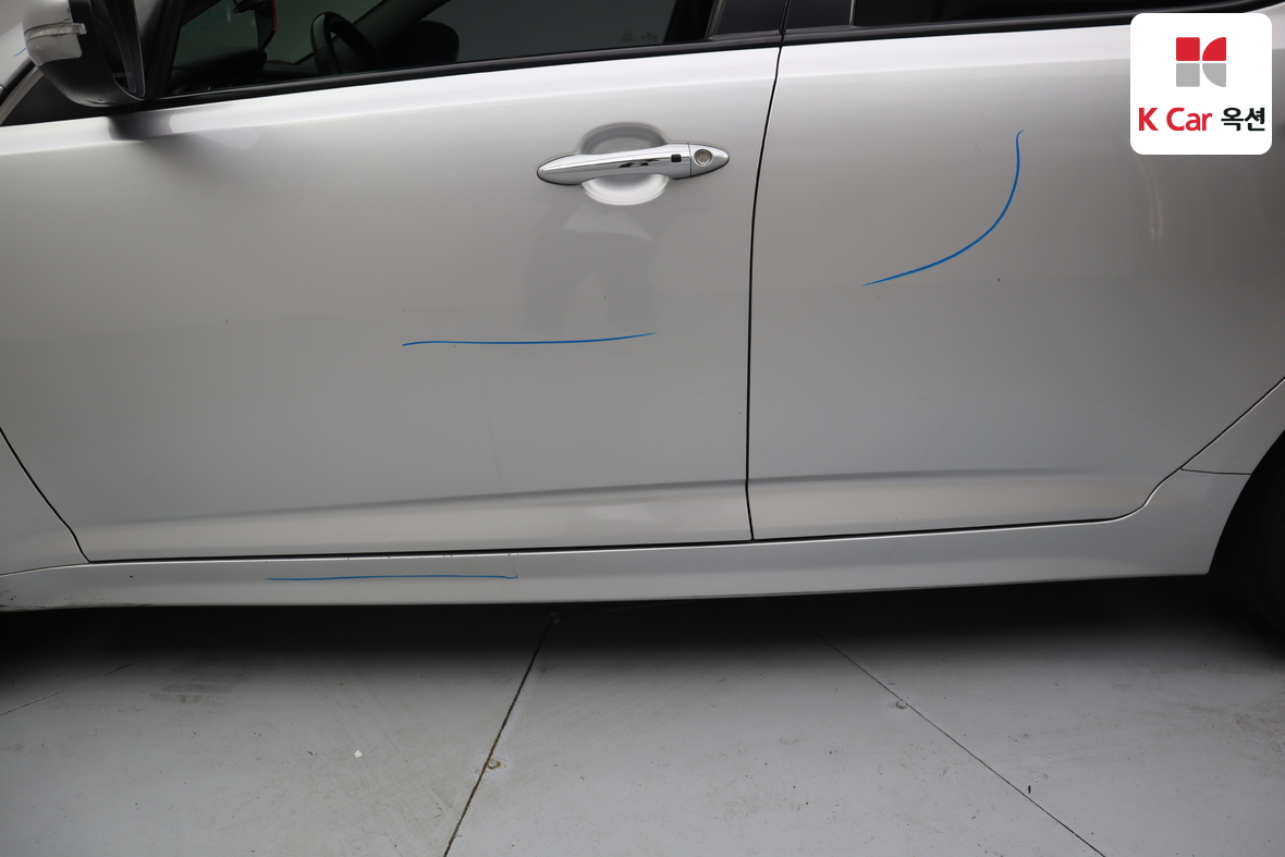 Kia K5 2012 - Image 35