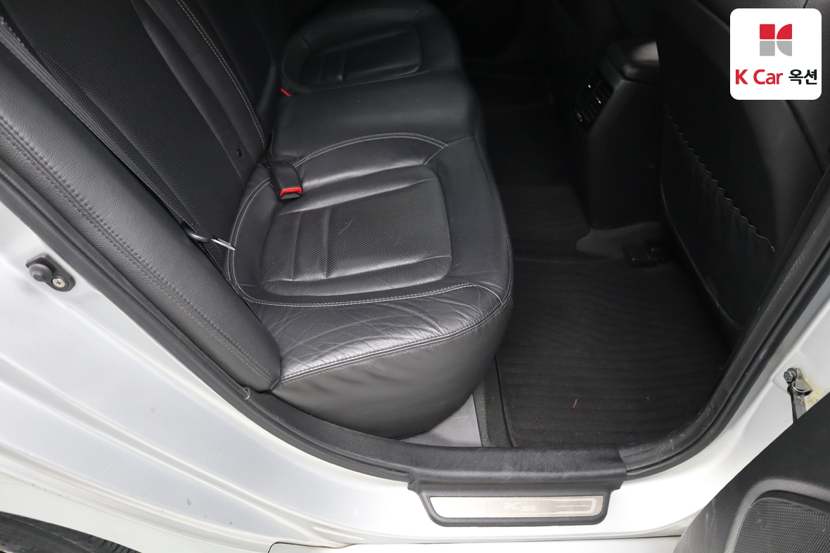 Kia K5 2012 - Image 25