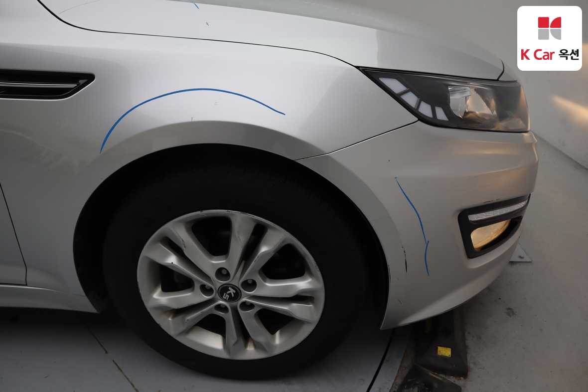 Kia K5 2012 - Image 43