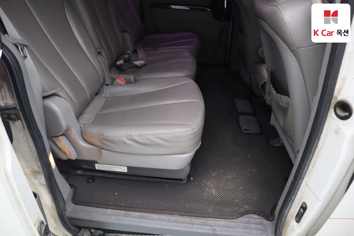 Kia Carnival 2013 - Image 26