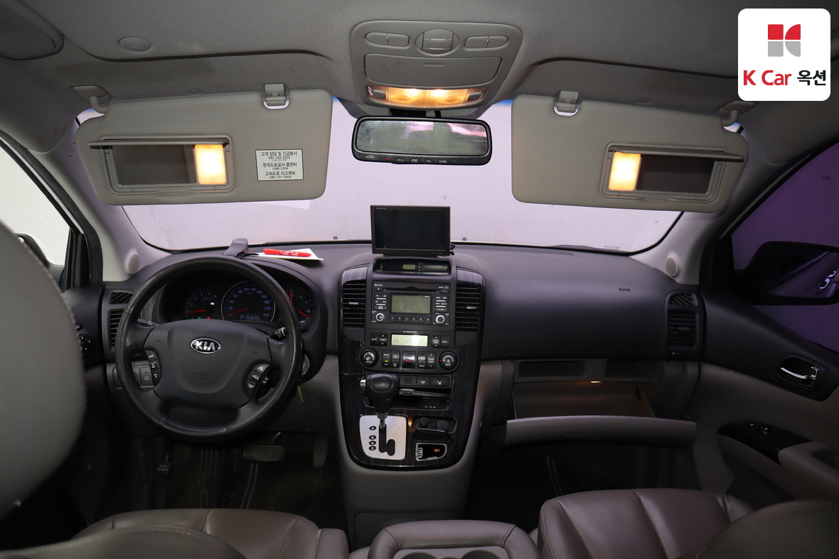 Kia Carnival 2013 - Image 3