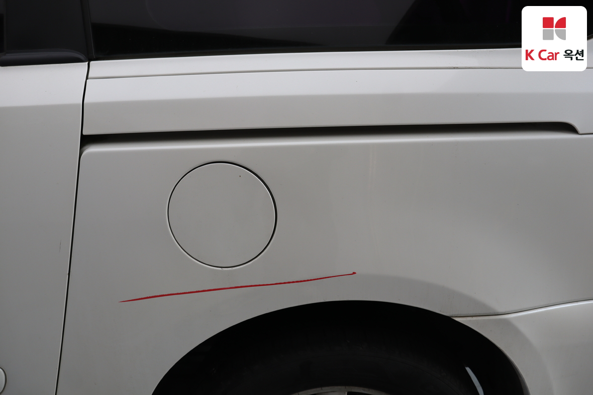 Kia Carnival 2013 - Image 39
