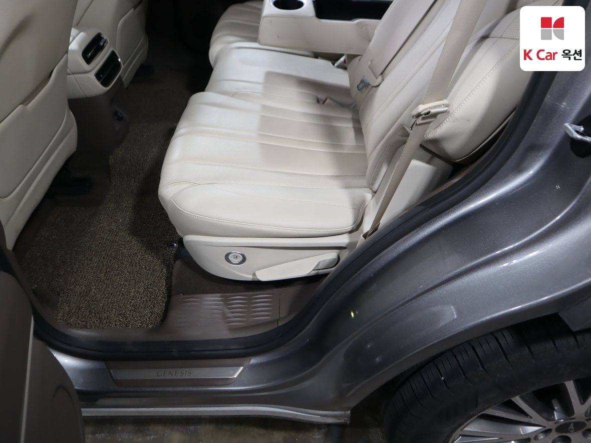 جينيسيس GV80 2022 - صورة 23