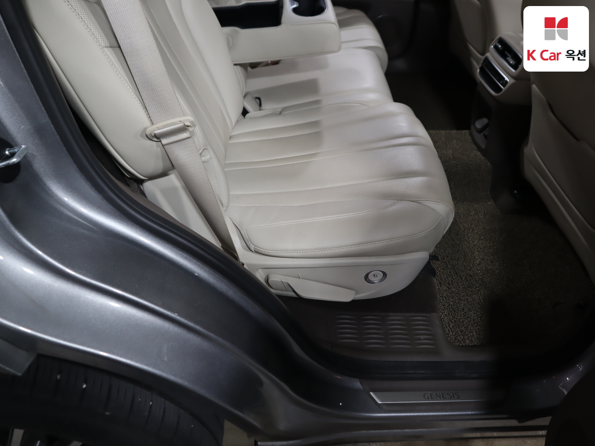 جينيسيس GV80 2022 - صورة 30