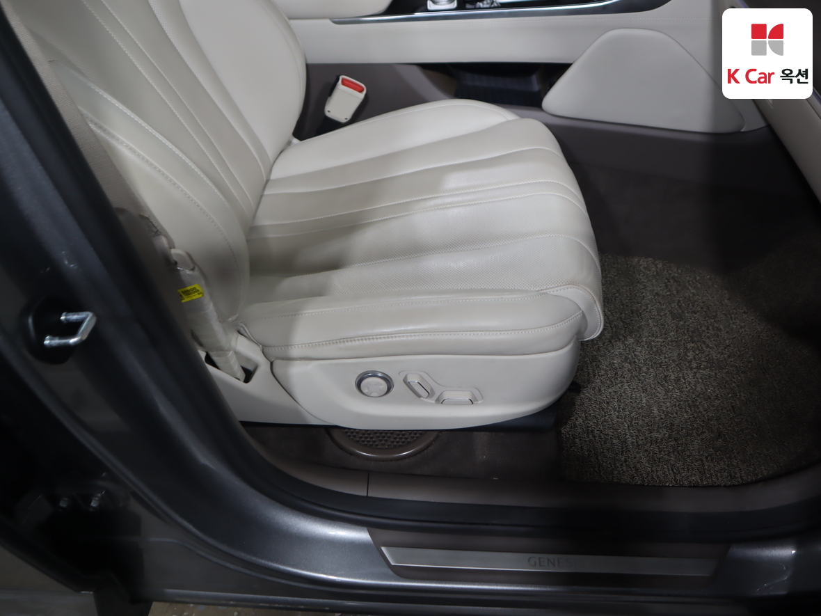 جينيسيس GV80 2022 - صورة 32