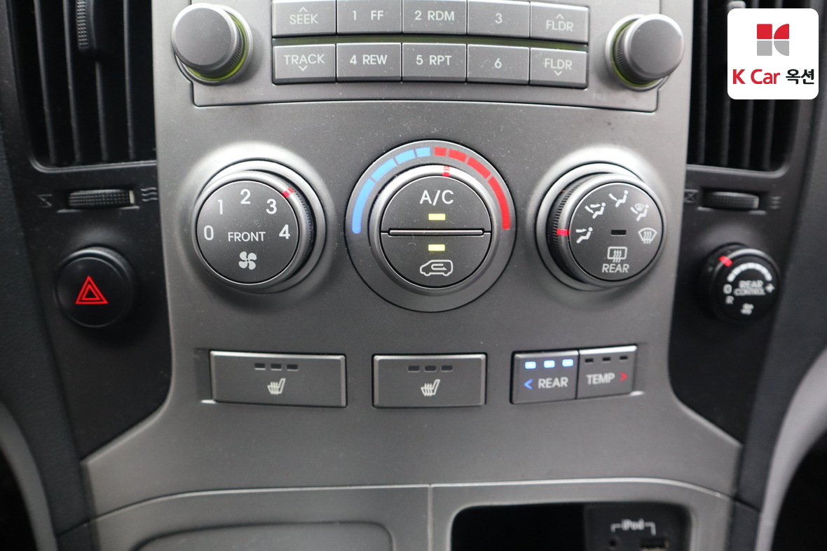 Hyundai Grand Starex 2015 - Image 15